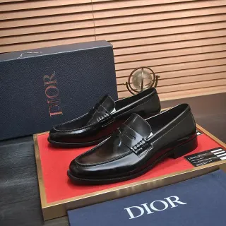 Dior Penny Loafer काली पेटेंट चमड़ी लोफर
