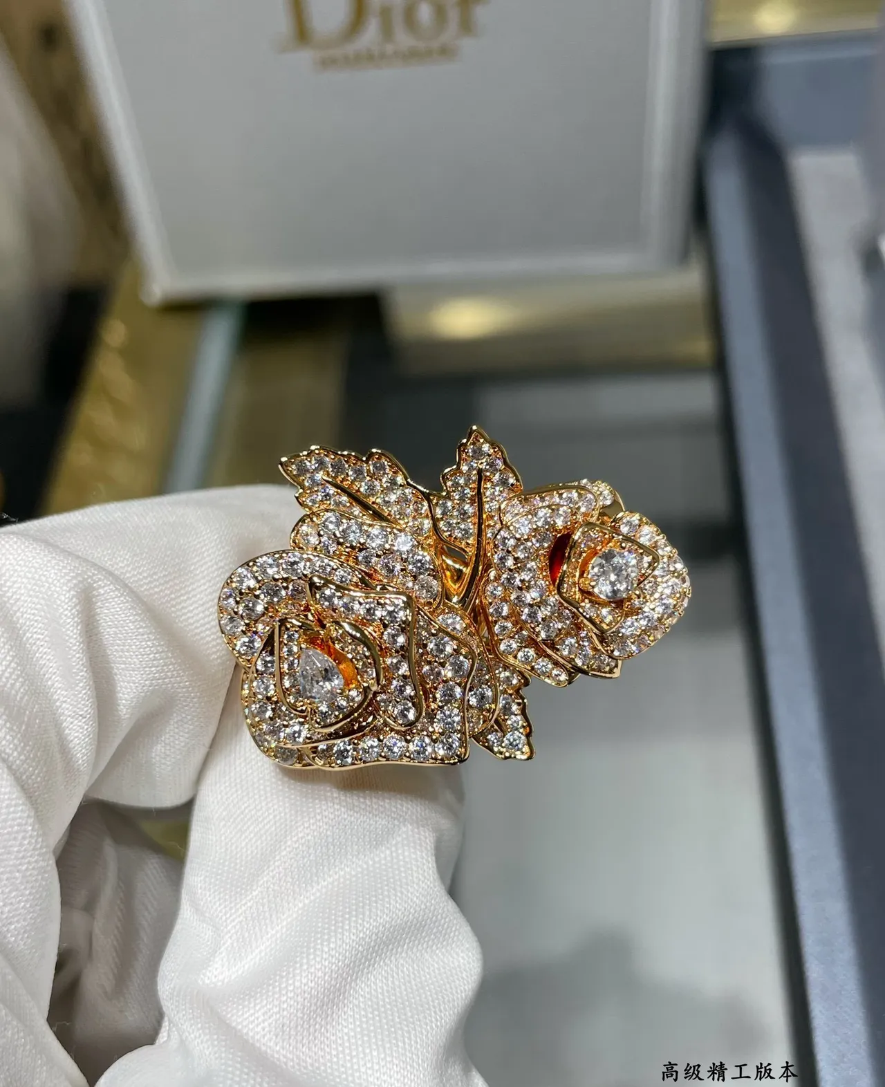 Dior Rose Motif Pavé Crystal Earrings 5