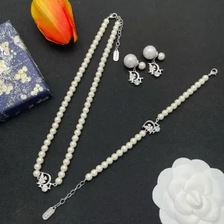 Dior Collier Perles Chaîne Métal Rose Blanc Argent