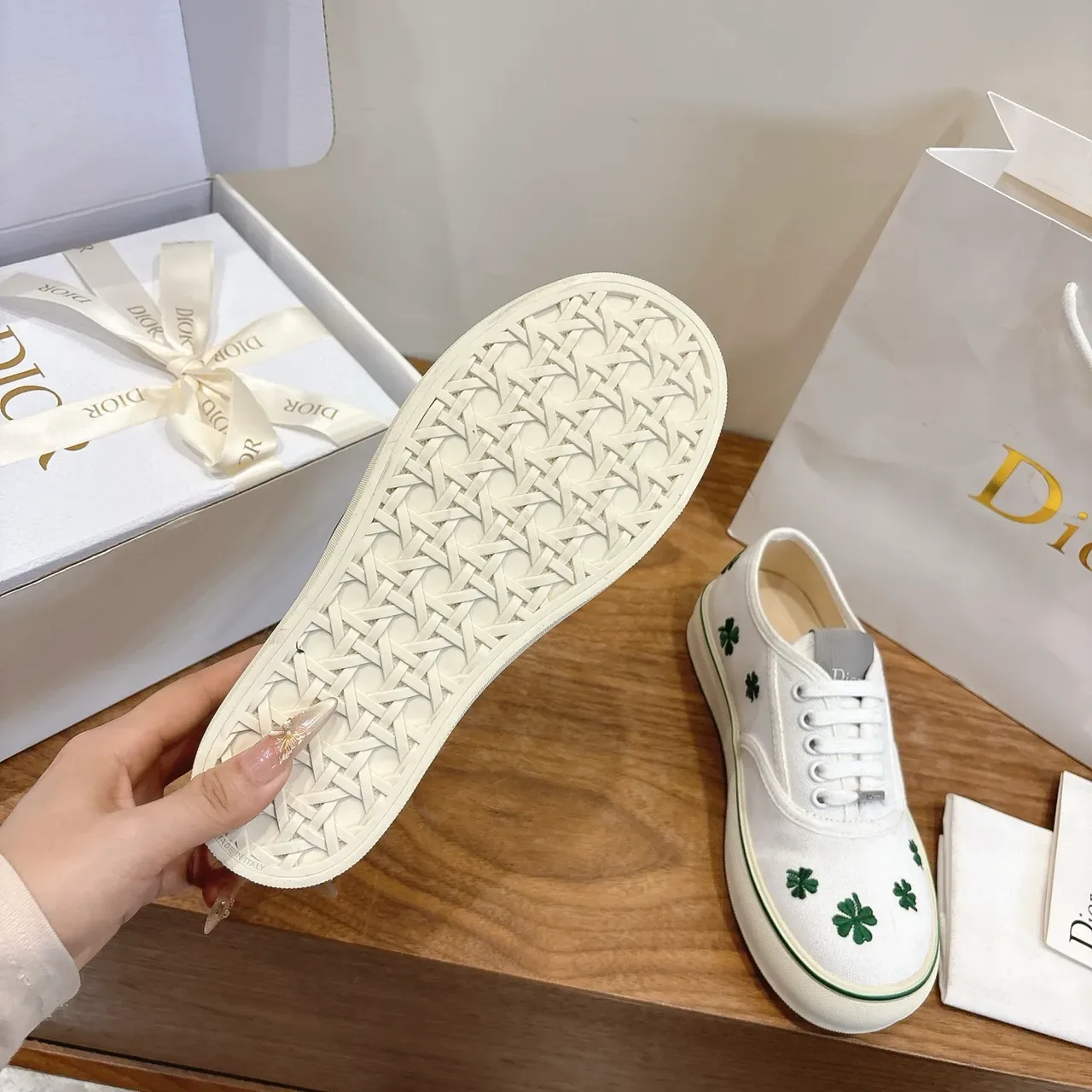 Dior White Green Embroidered Clovers Canvas Shoes 2