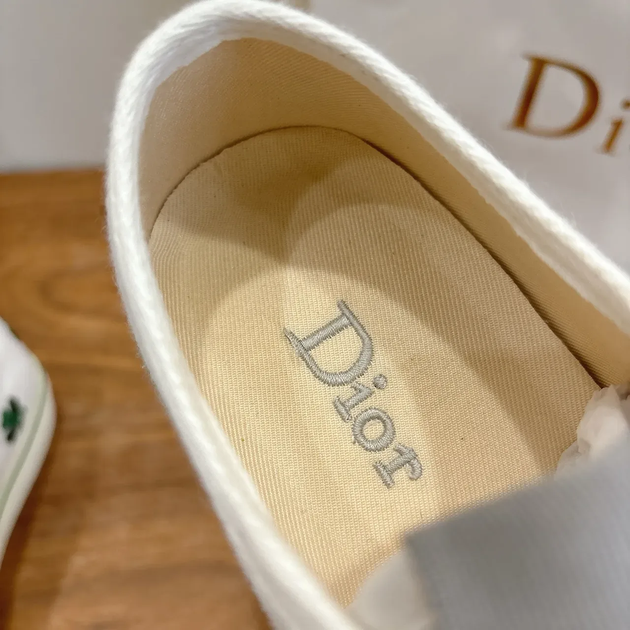 Dior White Green Embroidered Clovers Canvas Shoes 4
