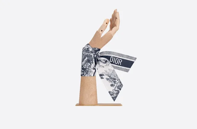 Dior Lenço de Seda Estampa Toile Monocromático Borda Listrada Branco Navy 4