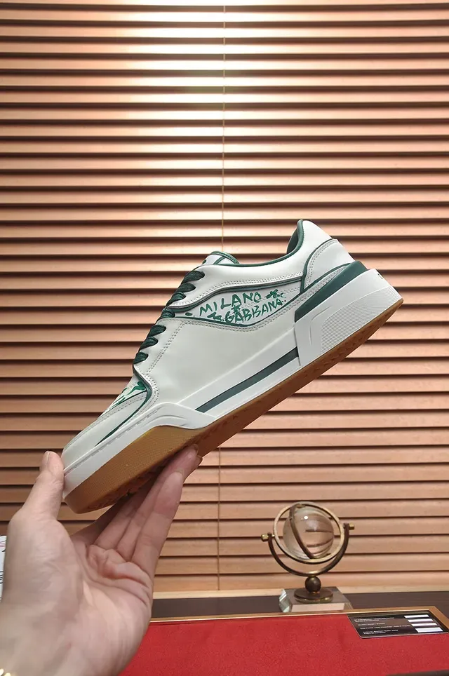 Dolce & Gabbana Sneakers lifestyle en cuir avec imprimé graffiti, plateforme basse, blanc et vert 6