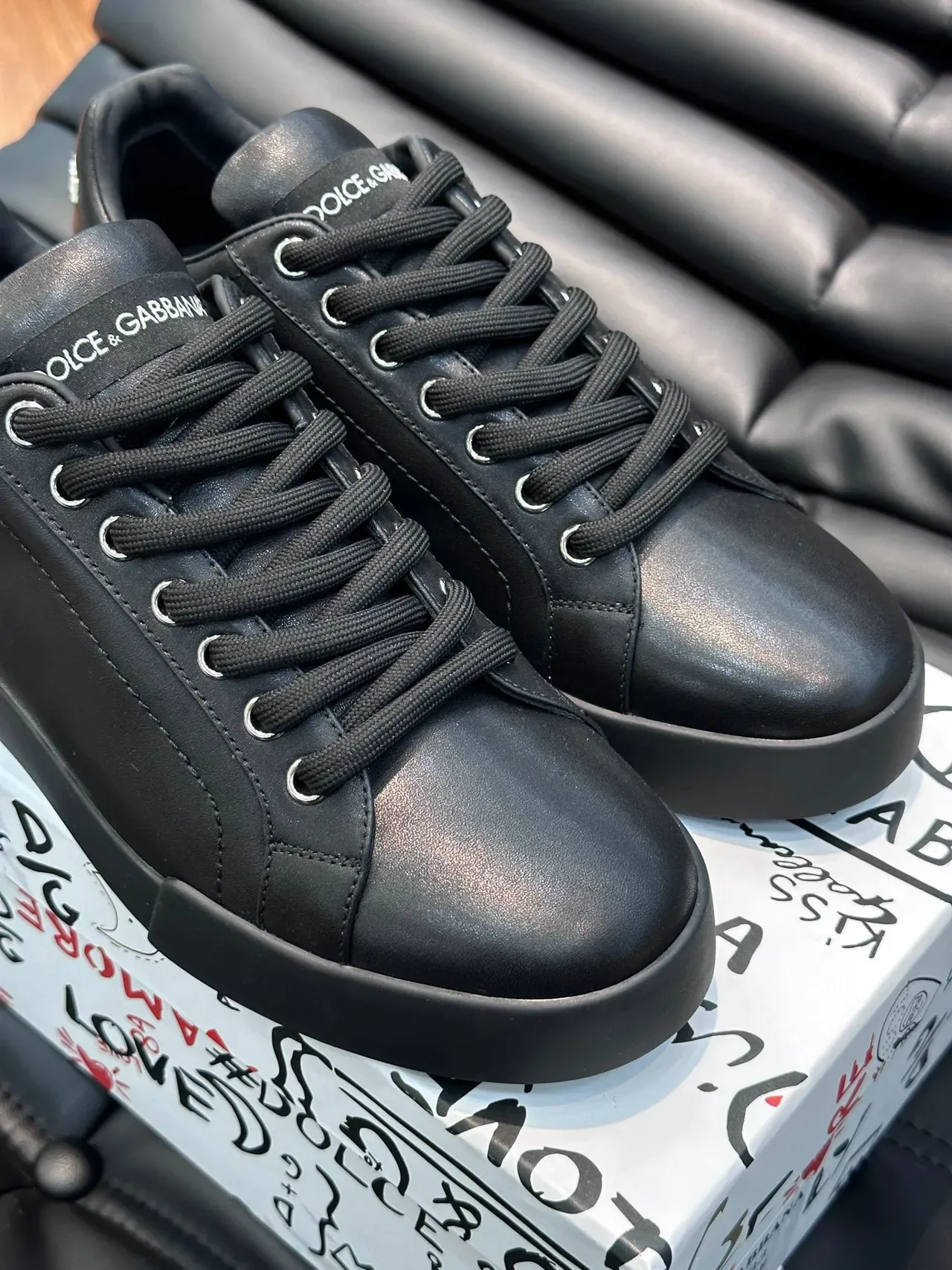 Dolce & Gabbana Black Smooth Leather Lifestyle Sneakers 7