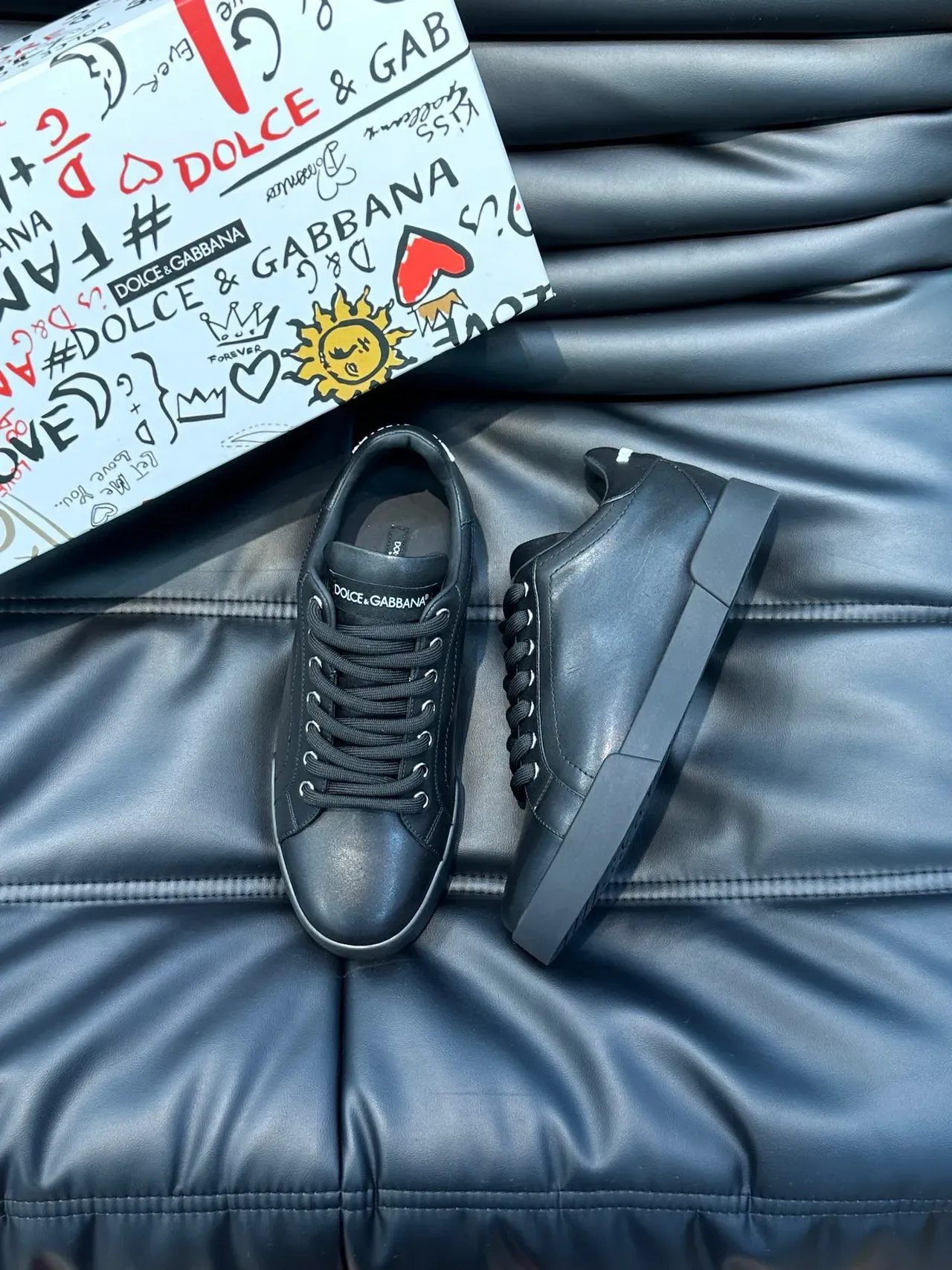 Dolce & Gabbana Black Smooth Leather Lifestyle Sneakers 9