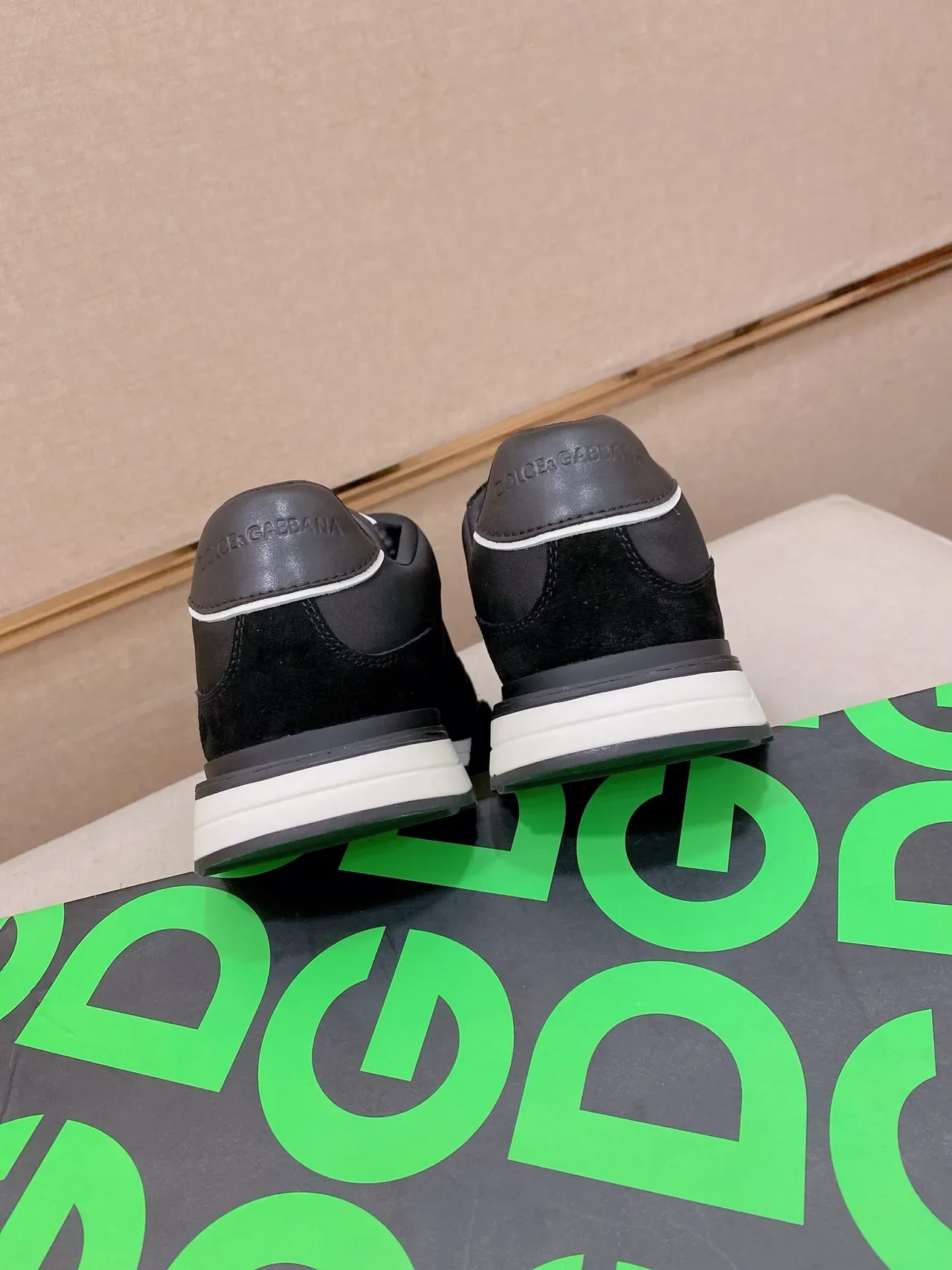 Dolce & Gabbana Noir Blanc Panneau Latéral Monogrammed Daim et Synthétique Hybride Sneakers Lifestyle 3