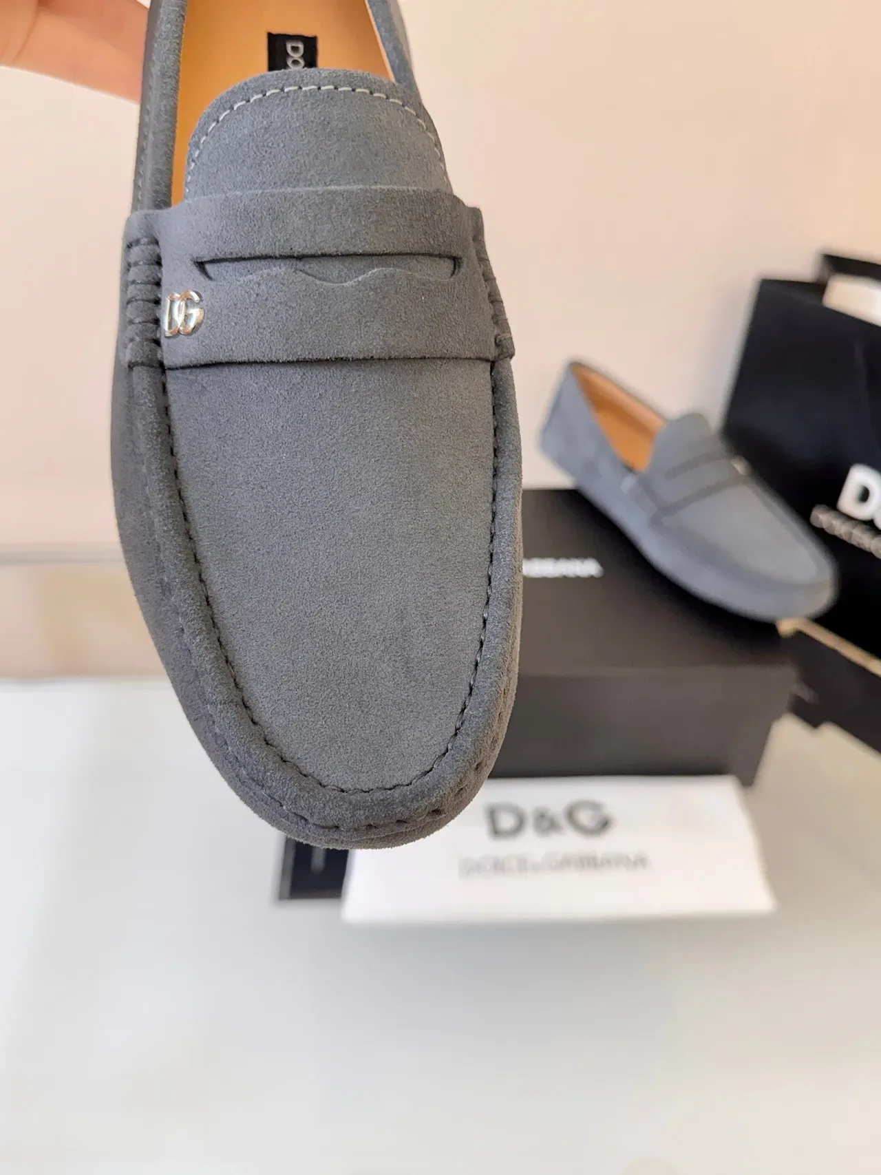 Dolce & Gabbana mocassin penny gris beige suède bride 3