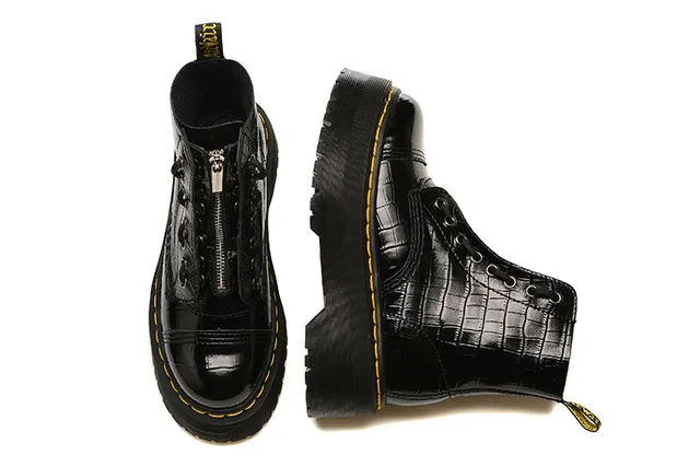 Dr. Martens Botas Martin Negro Amarillo Brillante Cuero con Grabado de Cocodrilo Suela de Plataforma 2