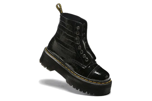 Dr. Martens Botas Martin Negro Amarillo Brillante Cuero con Grabado de Cocodrilo Suela de Plataforma 4