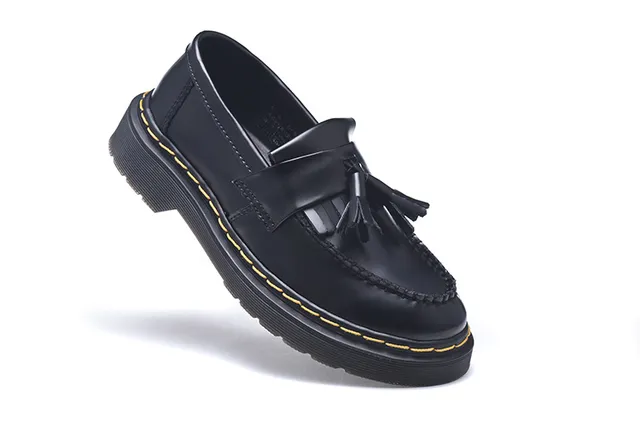 Dr. Martens أسود أصفر حزام التسيل ويلت-ستيتش لوفر 4