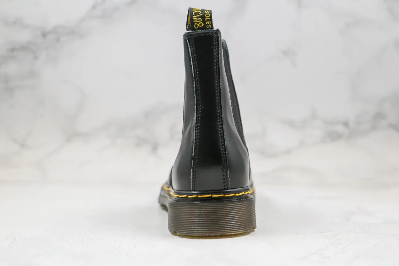 Botas Chelsea Dr. Martens Preto Amarelo Couro Liso Costura de Sola 3