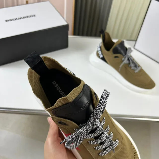 Dsquared2 Beige Red Knit Sock-Fit Upper Maple Leaf Graphic Lifestyle Sneakers 2