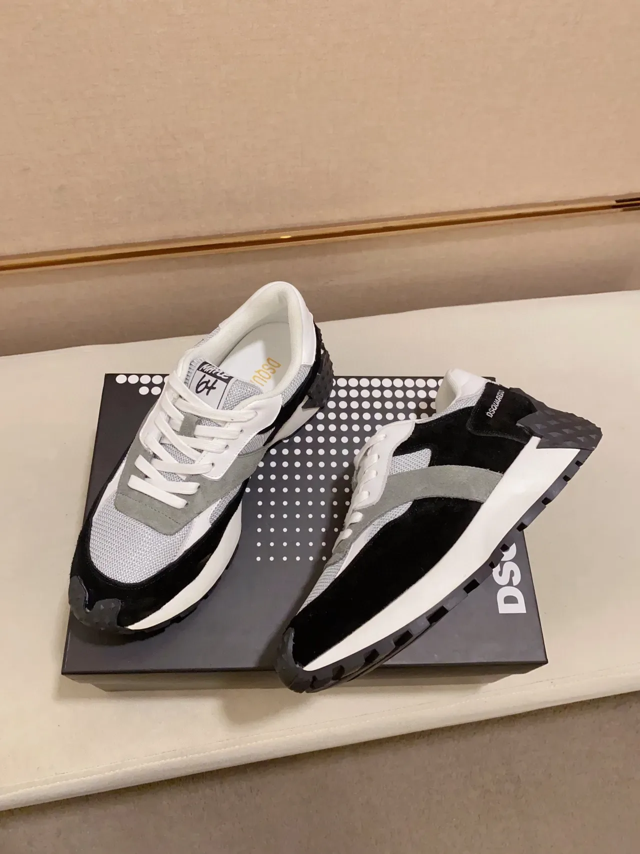 Dsquared2 ICON Sneakers Chunky Layered Noir Gris Blanc 4