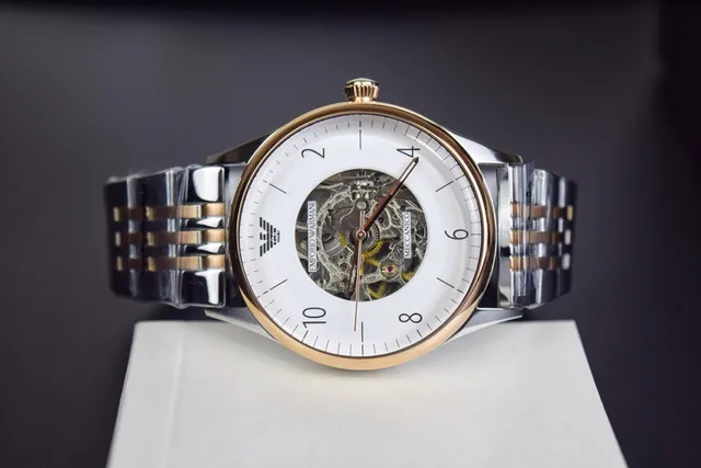 Emporio Armani Meccanico Esqueleto Dial Dois Tons Relógio Mecânico 4