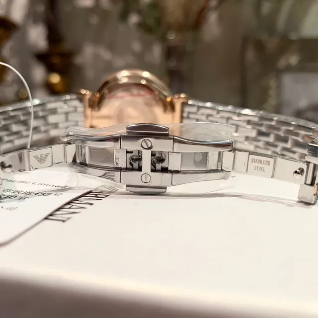 Emporio Armani Pavé-Crystal Dial Montre quartz or rose et argent 2