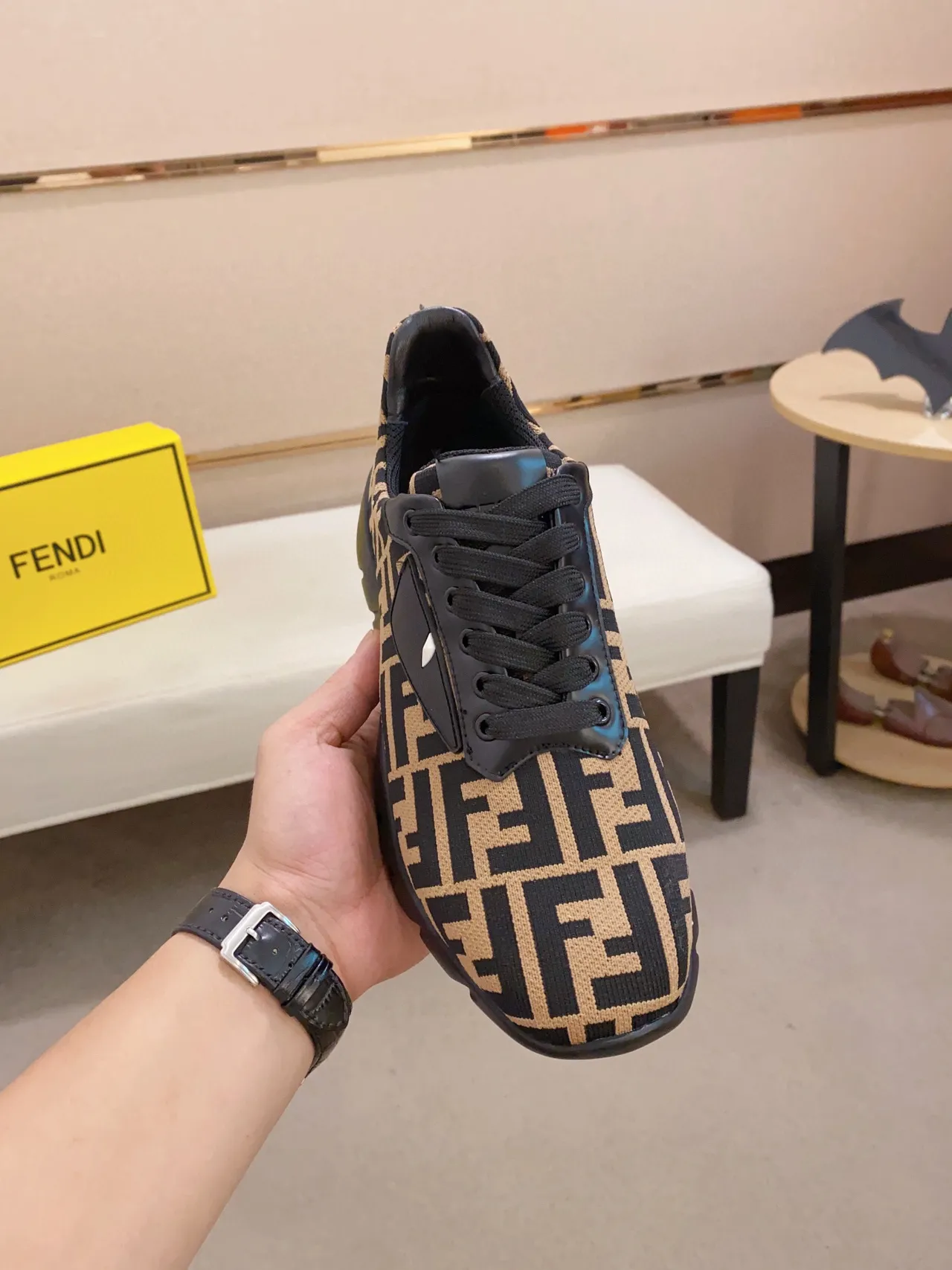 Fendi Beige Noir Monogram Knit Upper Semelle avec relief Sneakers Chunky 6