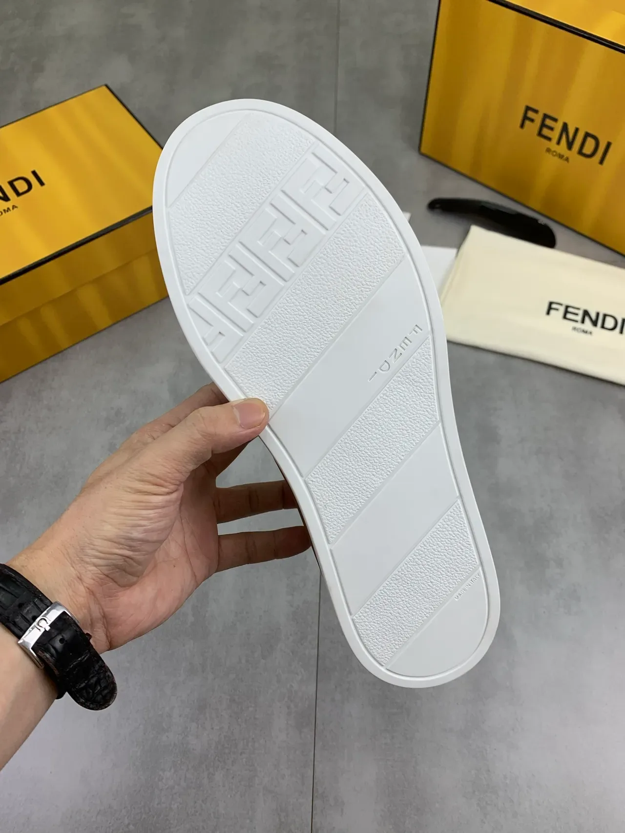Fendi By The Way Blanc Brun Slip-On Cuir Supérieur Sneakers Lifestyle 3