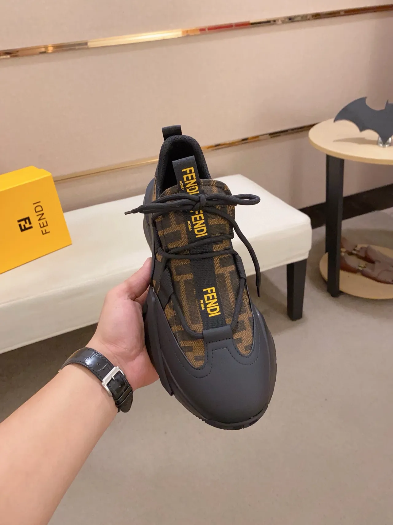 Fendi Runner negras y marrón Monogram Chunky Sneakers 5