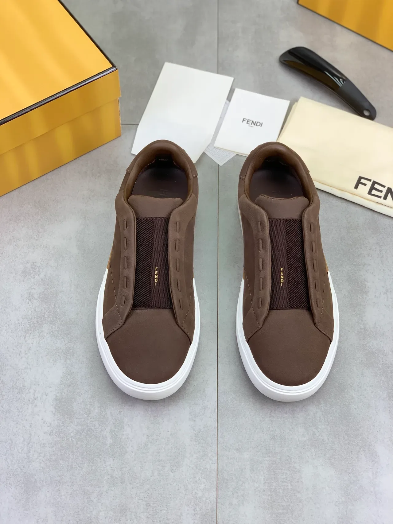 Fendi Sneakers Lifestyle en Cuir Marron Slip-On 5
