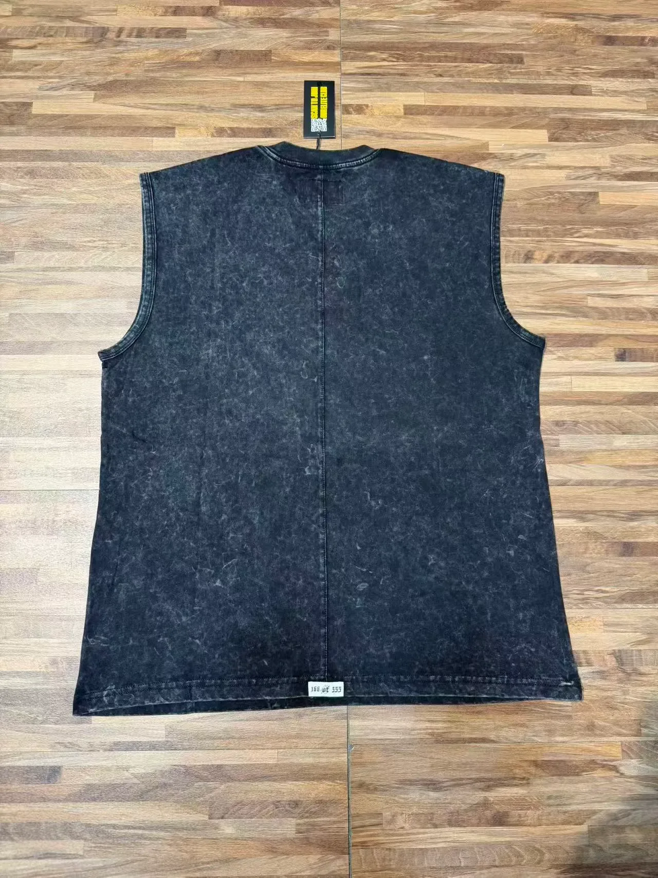 Acid-Wash Black Graphic Print Muscle Vest Top 6