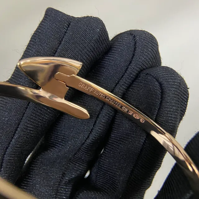 Arrowhead Motif Pavé Stone Open Bangle Bracelets 4