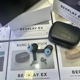 Bang & Olufsen Beoplay EX Black Blue Matte Light Silicone Tips TWS Earbuds