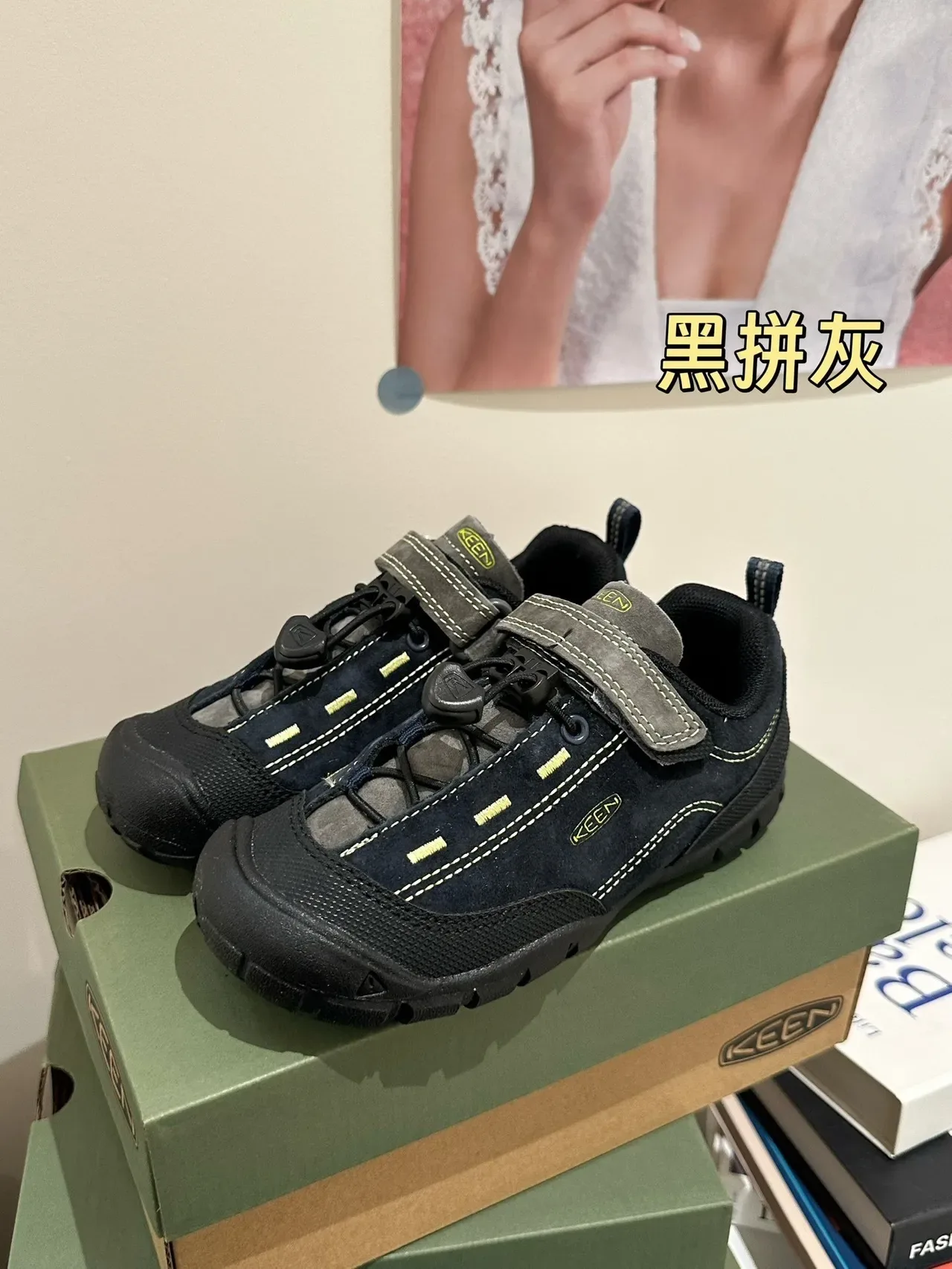 Beige and Pink Laceless Hook-and-Loop Lifestyle Sneakers 6