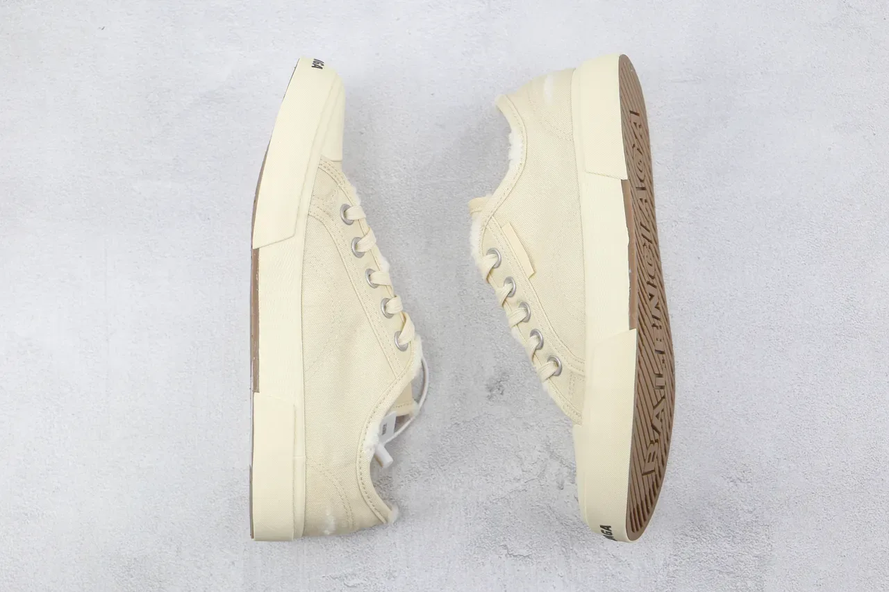 Beige Canvas Upper Fuzzy Lined Collar Sneakers 2