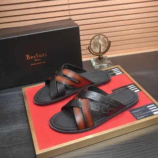 Berluti काले भूरे क्रॉस-स्ट्रैप लेदर स्लिपर्स