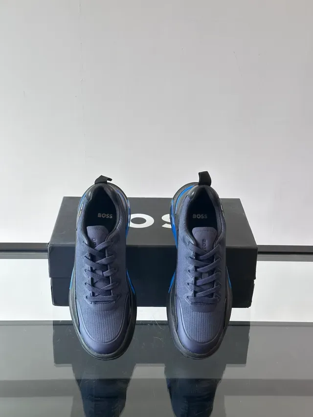 Black and Blue Accent Lifestyle Sneakers 4