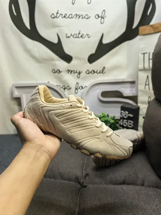 Black and Tan Low-Top Lace-Up Lifestyle Sneakers 15