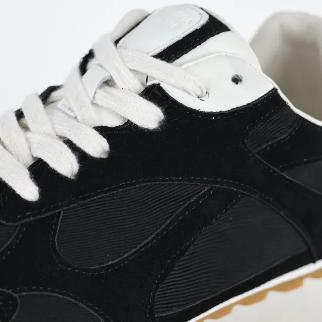 Black and White Suede Retro Runner Lifestyle Sneakers 6