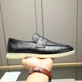 黑色米色鳄鱼压纹皮革金属logo乐福鞋