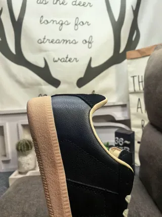 Black Beige Low-Top Leather Upper Sneakers 4
