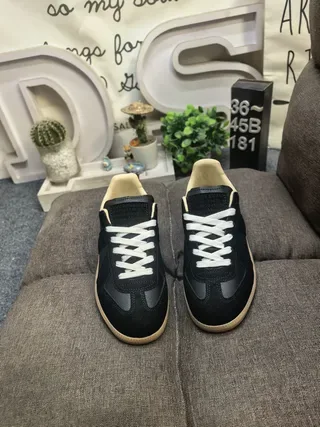 Black Beige Low-Top Leather Upper Sneakers 10