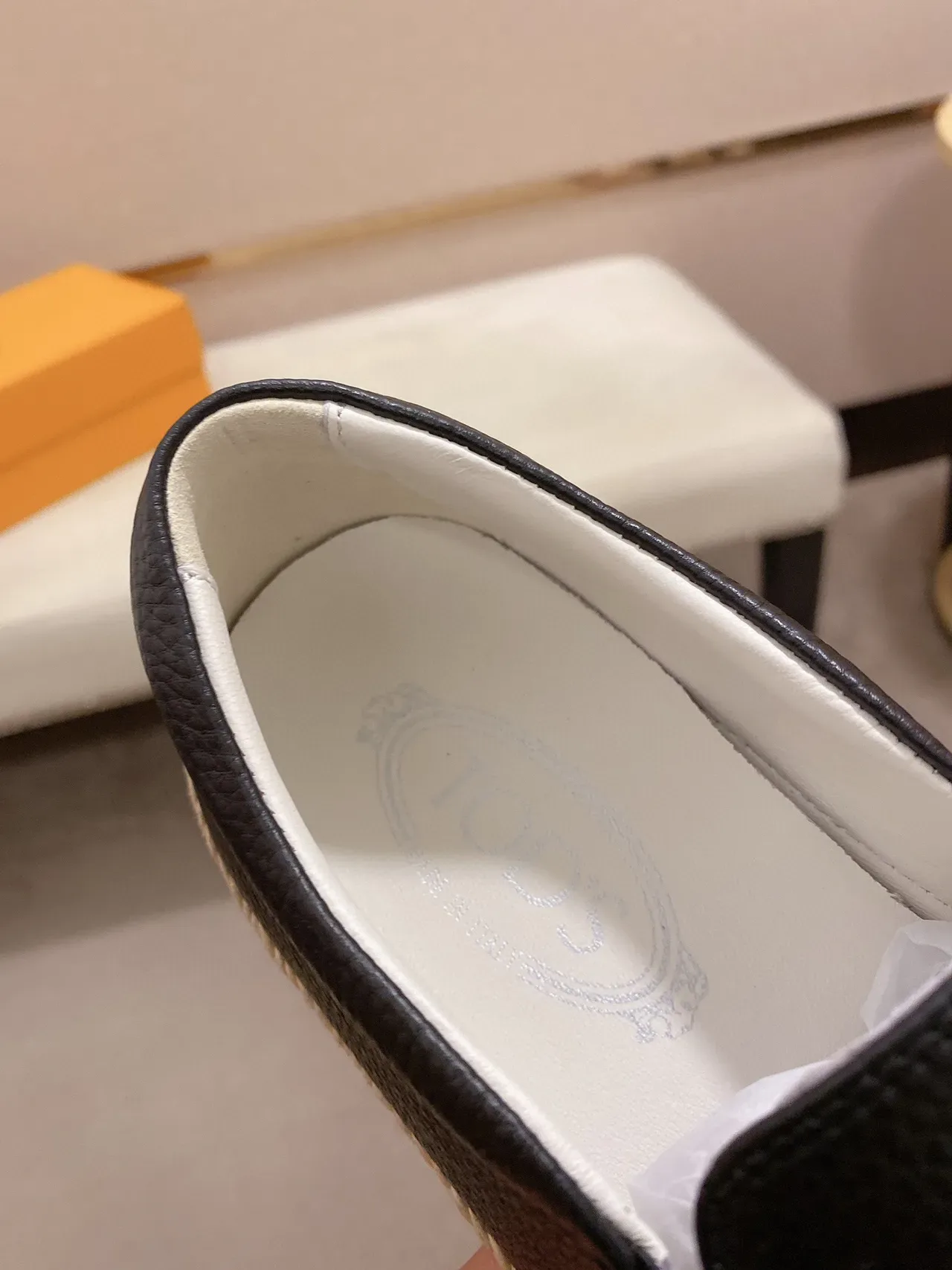 Sapatos de barco pretos bege couro granulado superior solado de juta trançada com banda 5