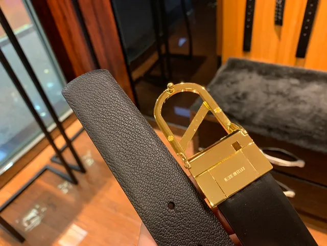 Black Gold Pebbled Polished Buckle Leather Belt 7