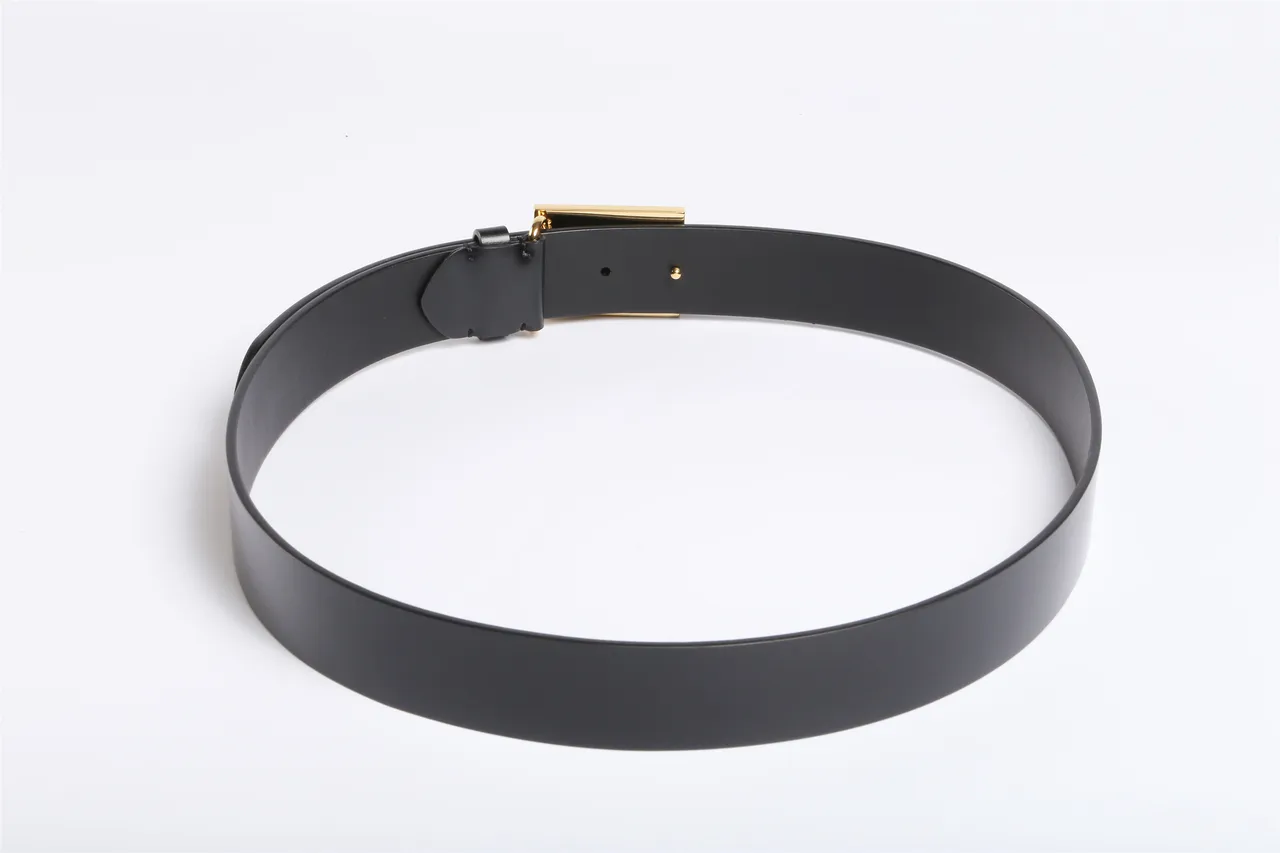 Black Gold Smooth Strap Large Rectangular Buckle Leather Belt 6