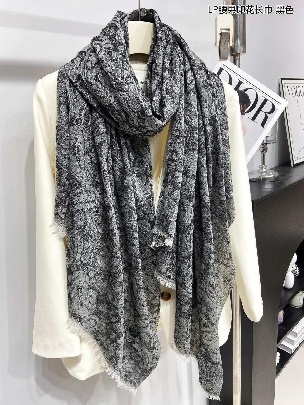 Black Gray Paisley-Print Woven Texture Silk Scarf 7