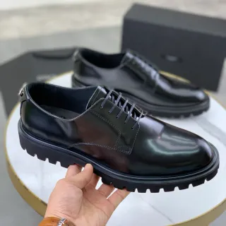 Black High-Shine Leather Chunky Lug Sole Oxford Shoes