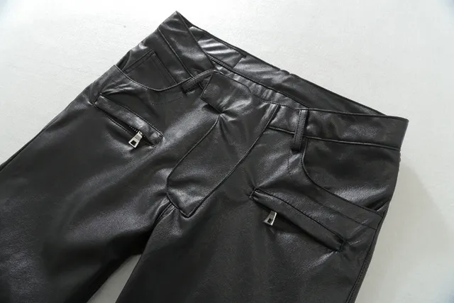 Veste noire à capuche avec fermeture éclair frontale et panneaux contrastants 5