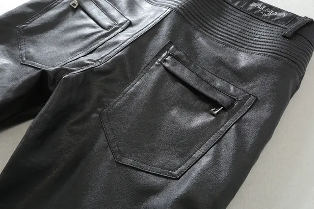 Veste noire à capuche avec fermeture éclair frontale et panneaux contrastants 14