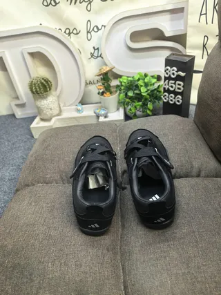 Black Laceless Dual-Strap Lifestyle Sneakers 8