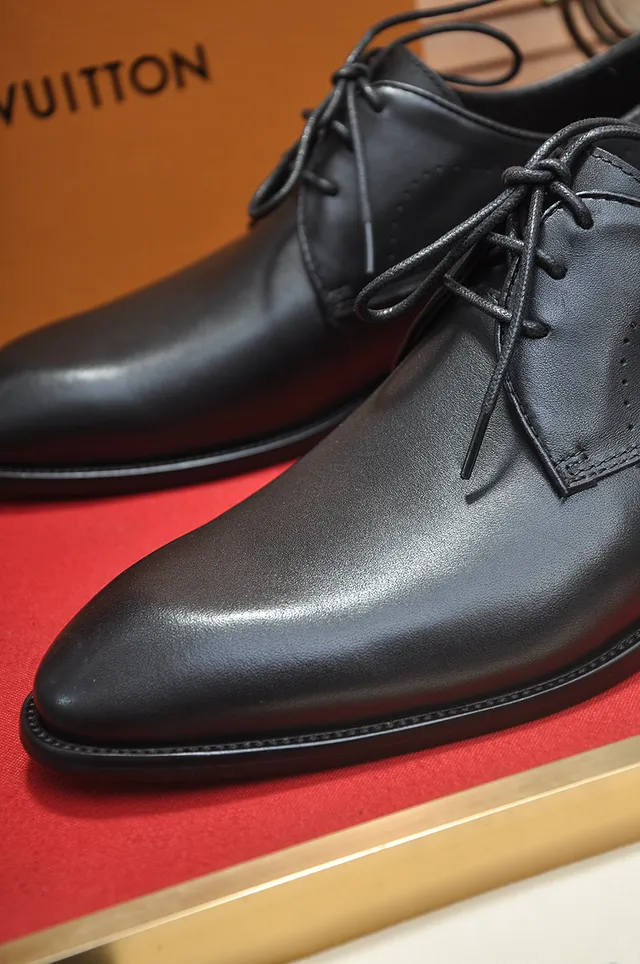 Black Leather Cap Toe Oxford Shoe 2