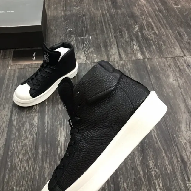 Black Pebbled High-Top White Platform Sneakers 5