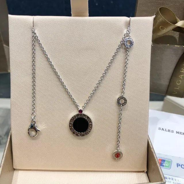 Black Pink Circular Pendant Center Necklace 8