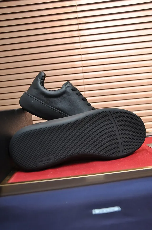 Black Platform Low-Top Sneaker 3