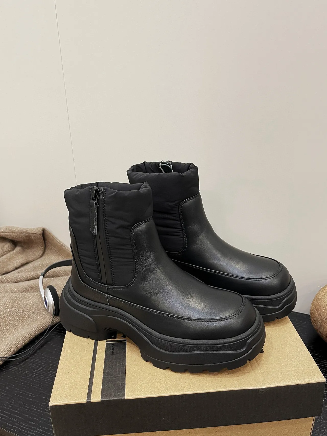 Black Platform Sole Elastic Side Panels Ankle Boots 6