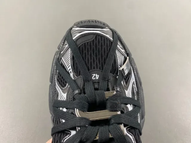 Black White Chunky Sole Mesh Upper Sneakers 5