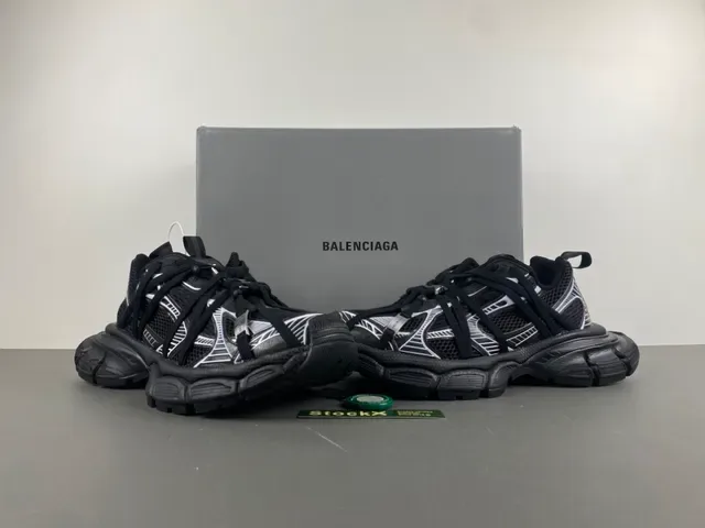 Black White Chunky Sole Mesh Upper Sneakers 13